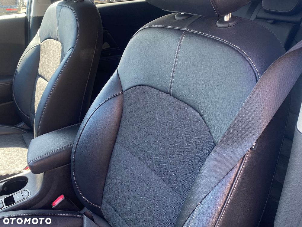 Kia Niro 1.6 GDI Hybrid L - 19