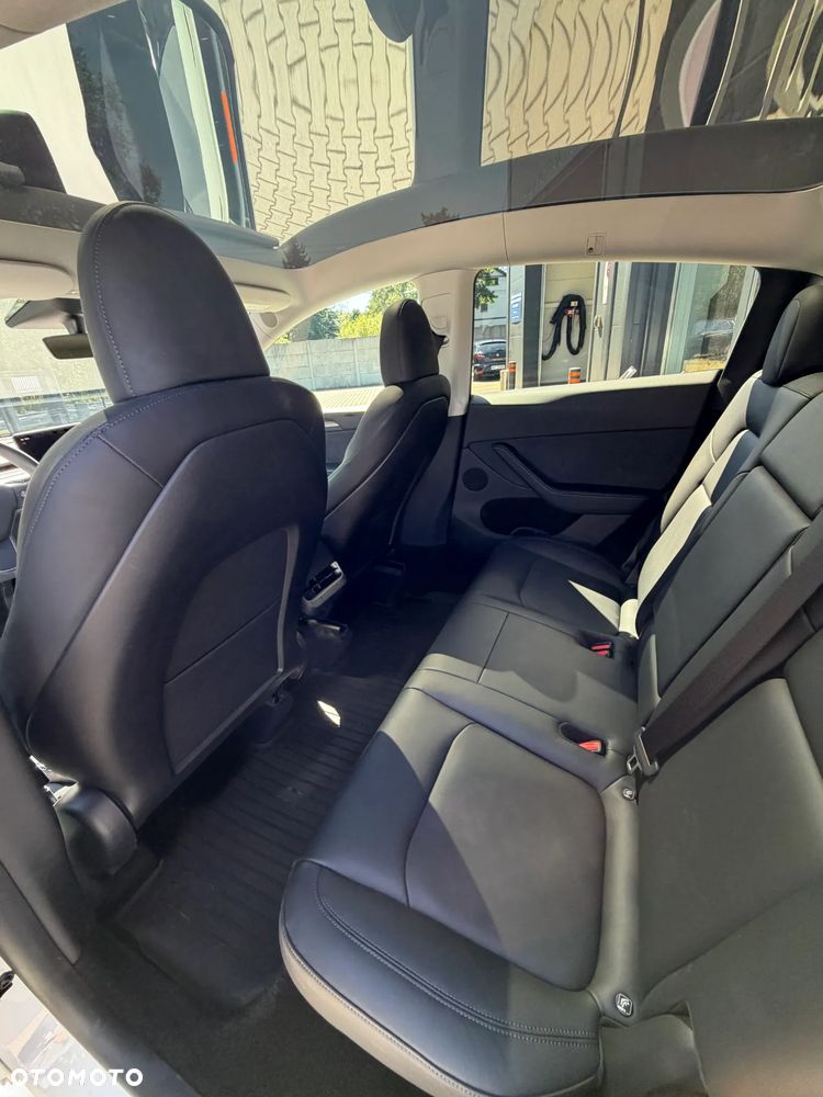 Tesla Model Y RWD - 5