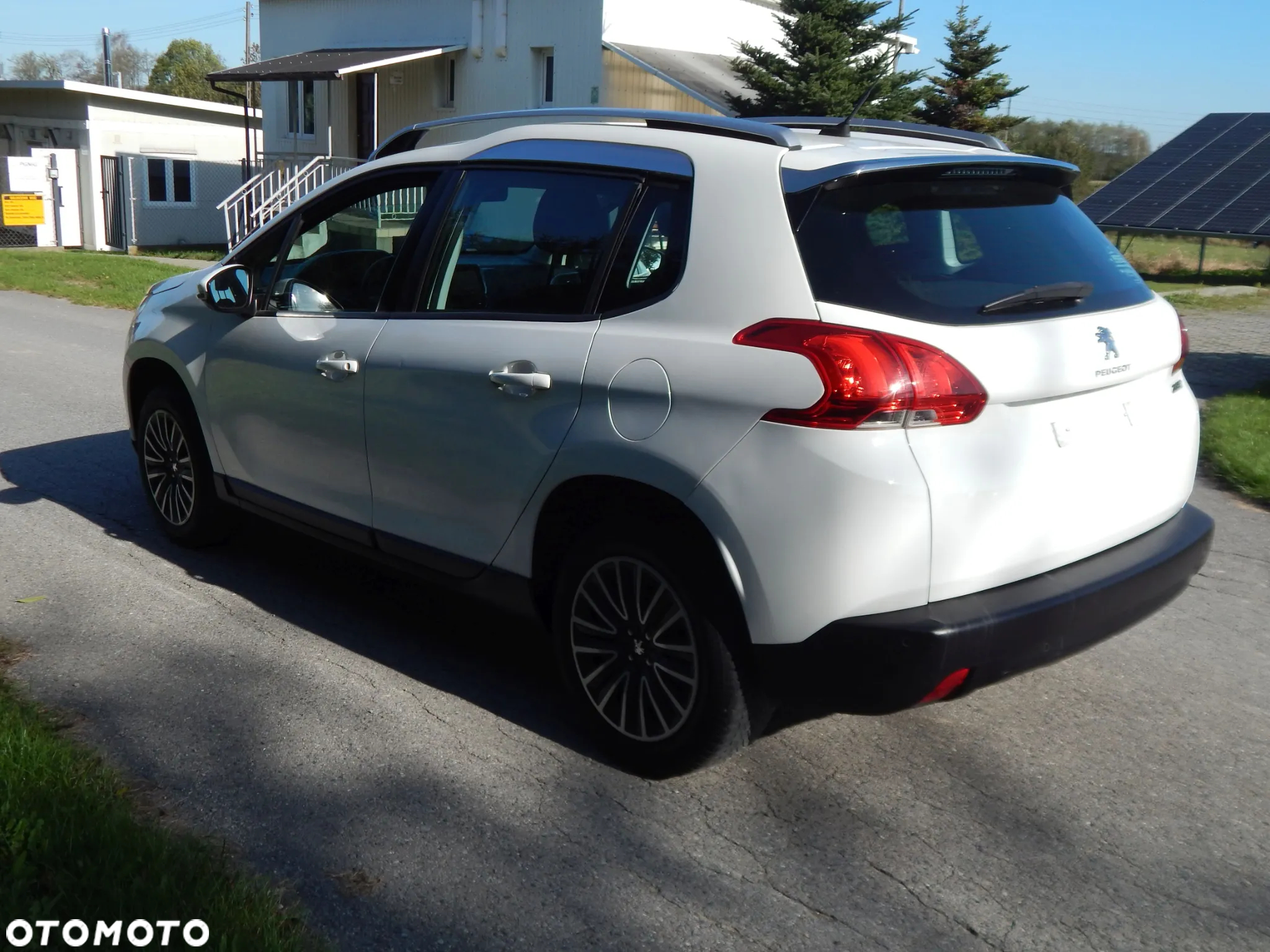Peugeot 2008 1.2 Pure Tech Style - 10