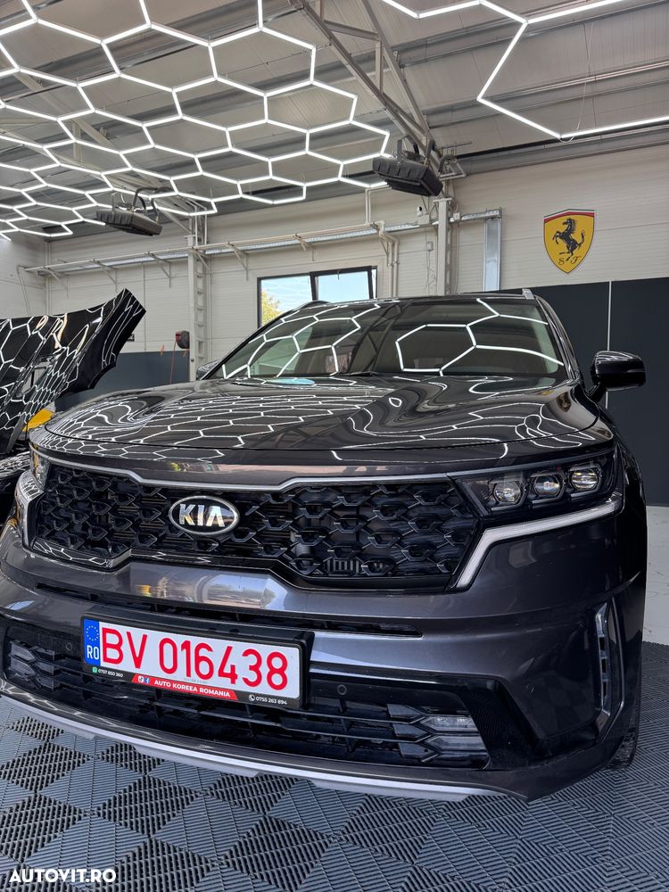 Kia Sorento - 1