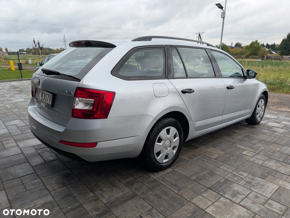 Skoda Octavia 1.6 TDI Active - 9