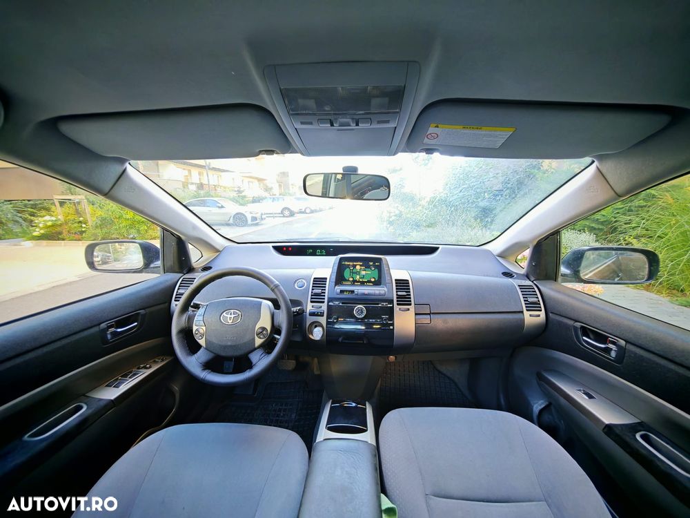 Toyota Prius - 9