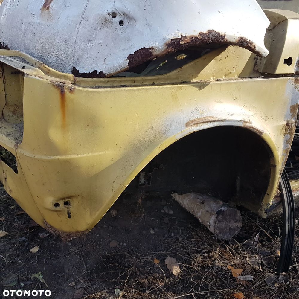 błotnik poszycie pas przedni podszybie okular podłoga nadkole słupek buda karoseria ćwiartka fiat 126p maluch fl st - 8
