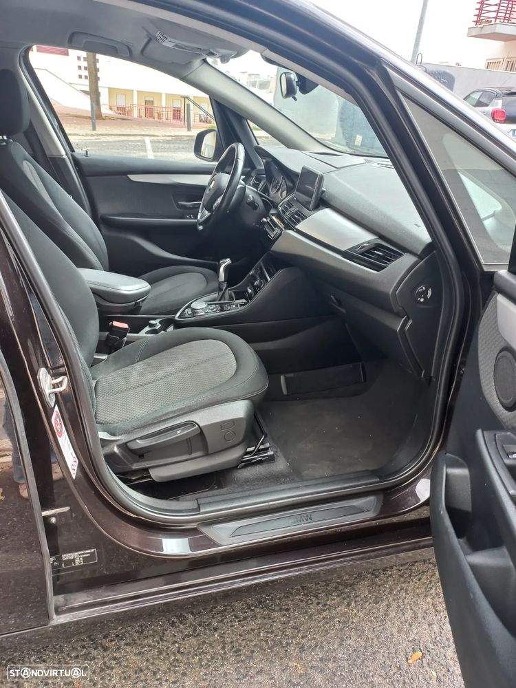 BMW 216 Active Tourer d - 11