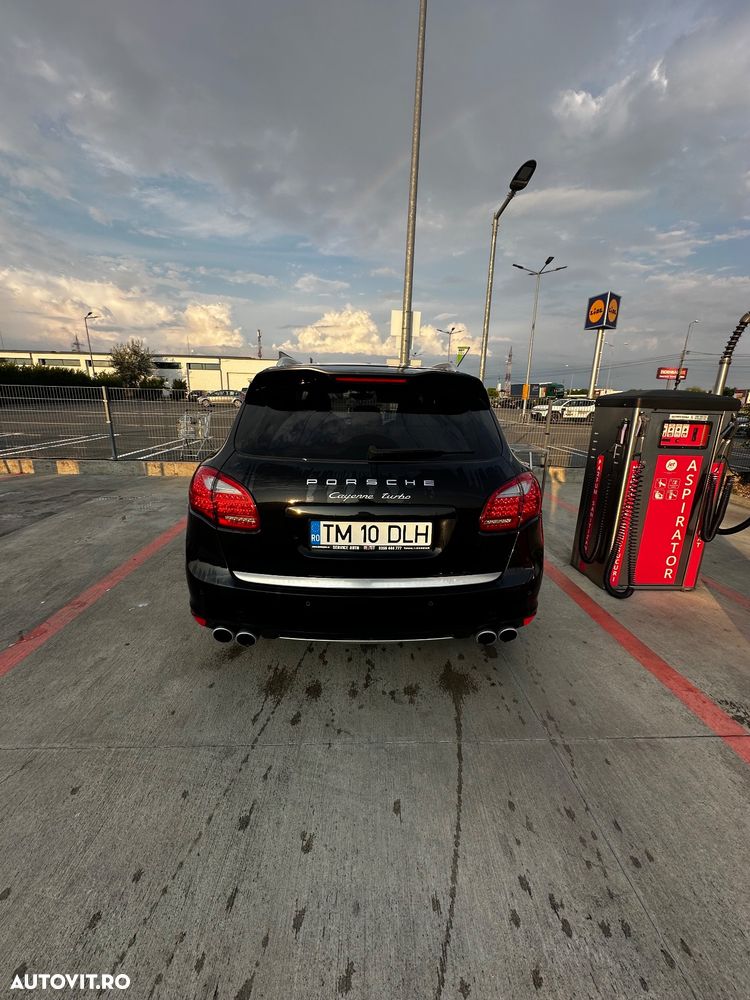 Porsche Cayenne Turbo V8 4.8L Aut. - 21