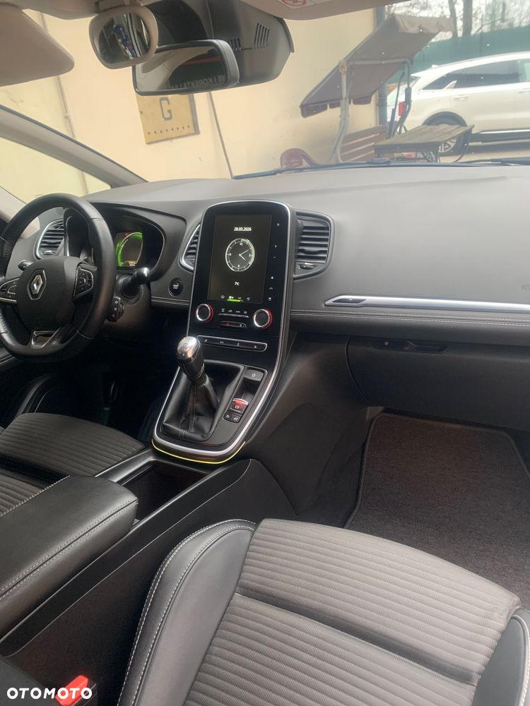 Renault Grand Scenic ENERGY TCe 130 INTENS - 9