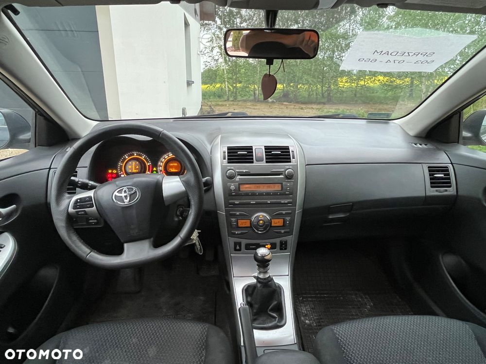 Toyota Corolla 1.4 D-4D Luna - 7