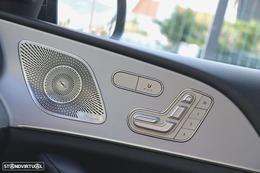 Mercedes-Benz GLE 300 d 4Matic 9G-TRONIC AMG Line - 25