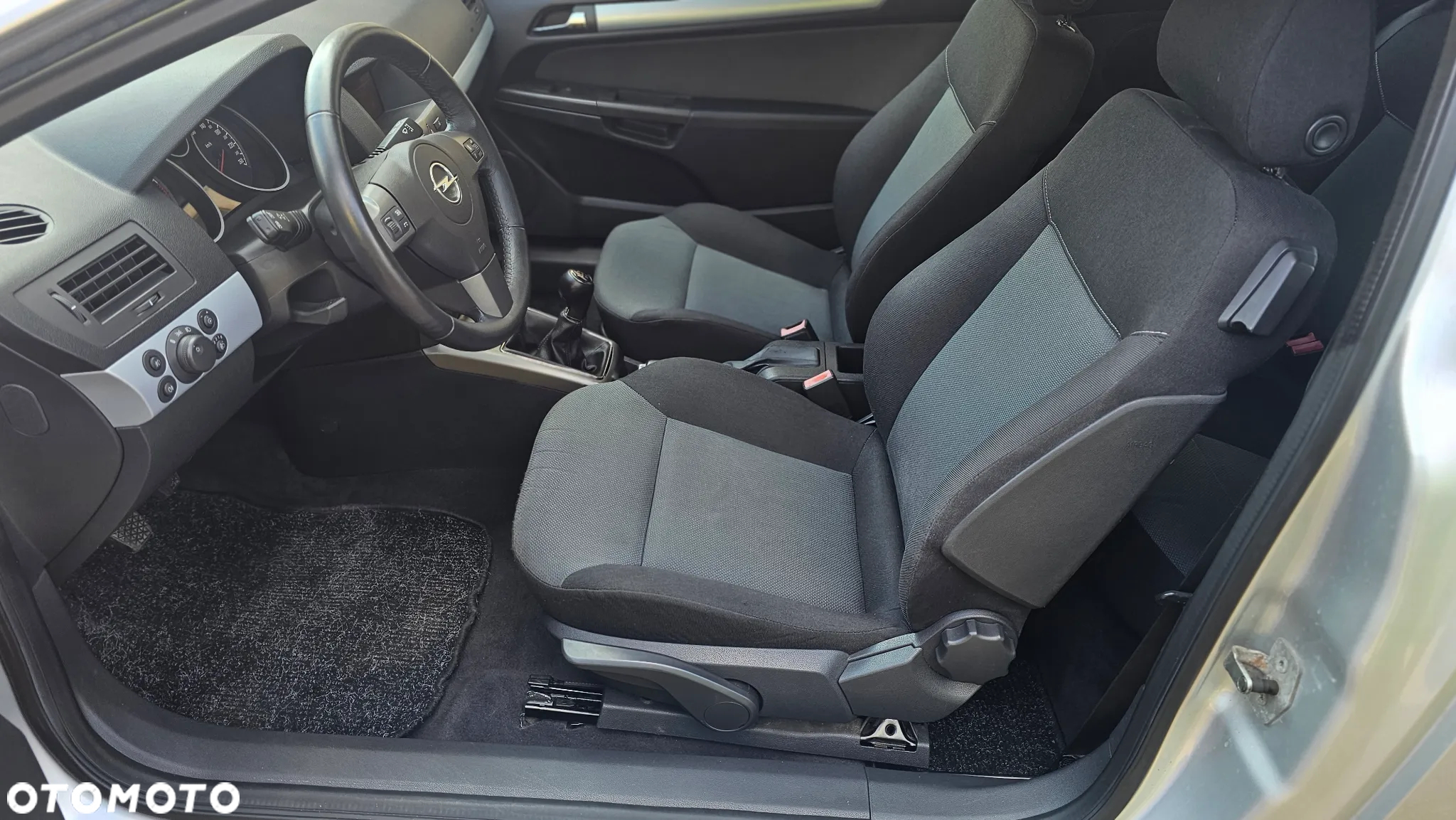 Opel Astra - 14