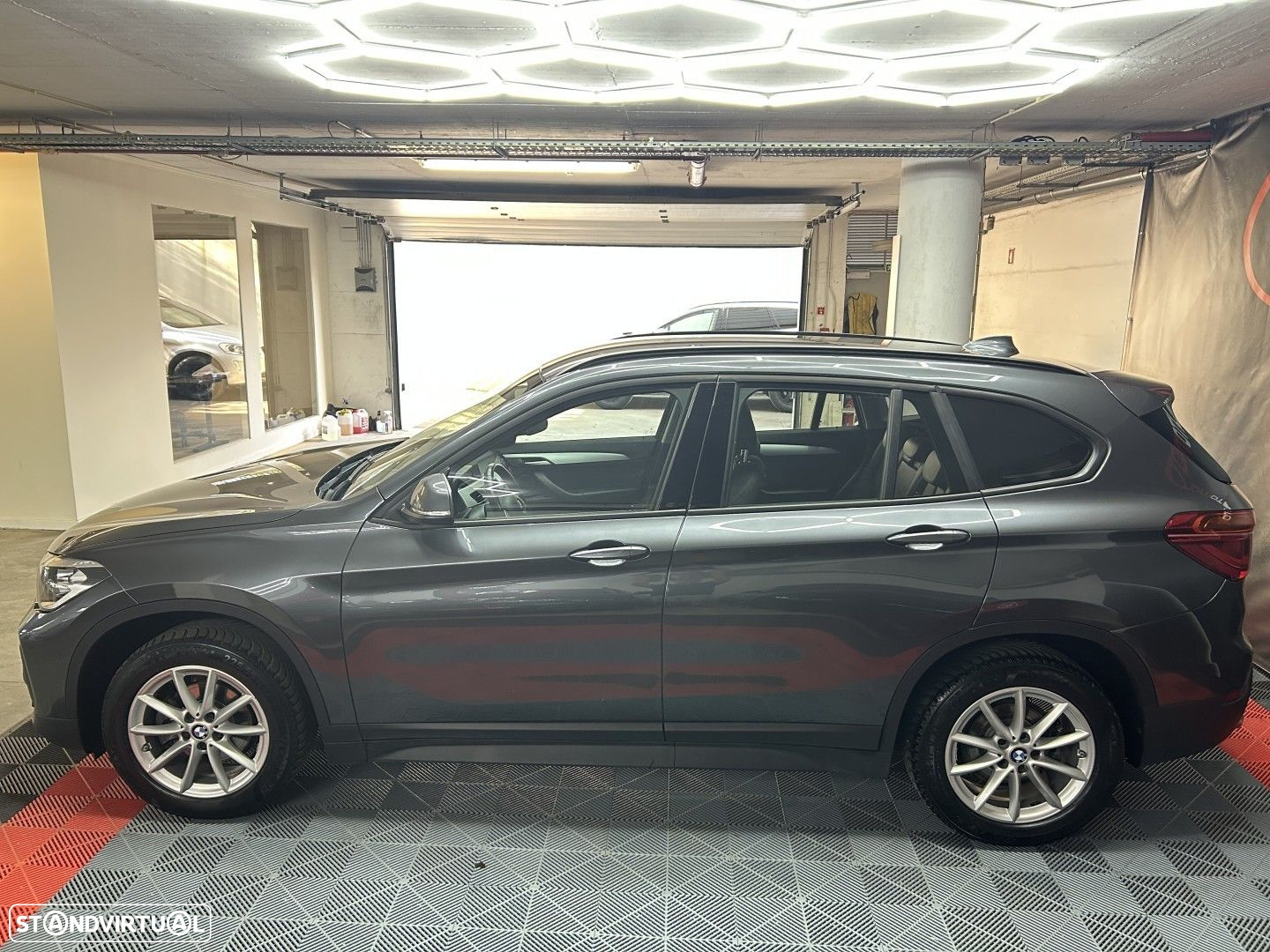BMW X1 16 d sDrive Advantage Auto - 5