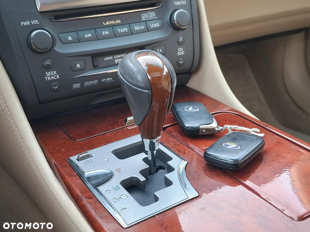 Lexus GS 450h Prestige + - 22