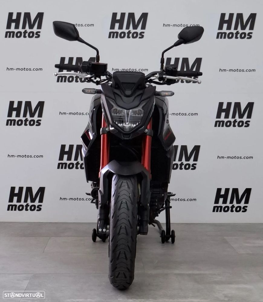 Honda CB 750 HORNET - 3