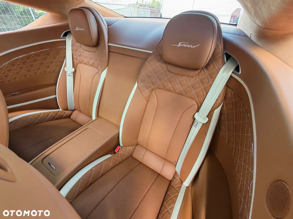 Bentley Continental GT - 10