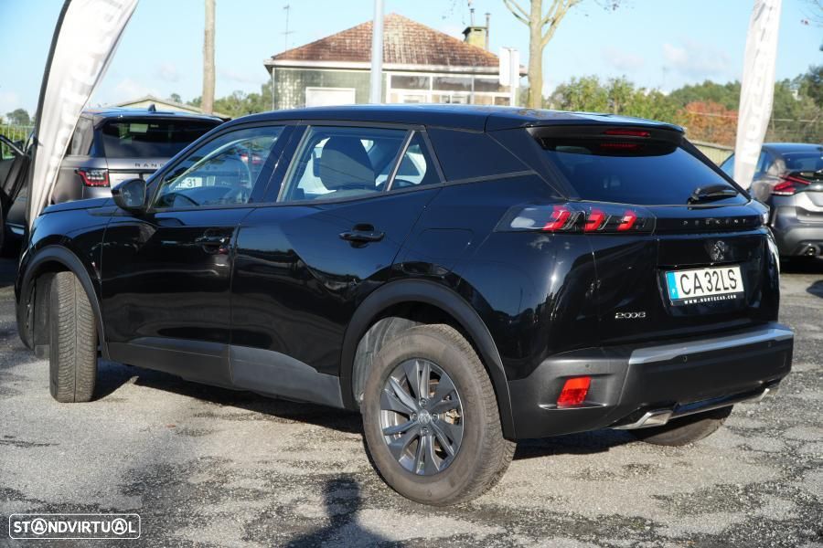 Peugeot 2008 1.2 PureTech Active EAT8 - 6
