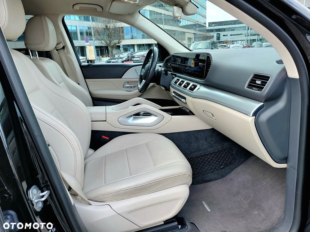 Mercedes-Benz GLE 300 d 4Matic 9G-TRONIC AMG Line - 22