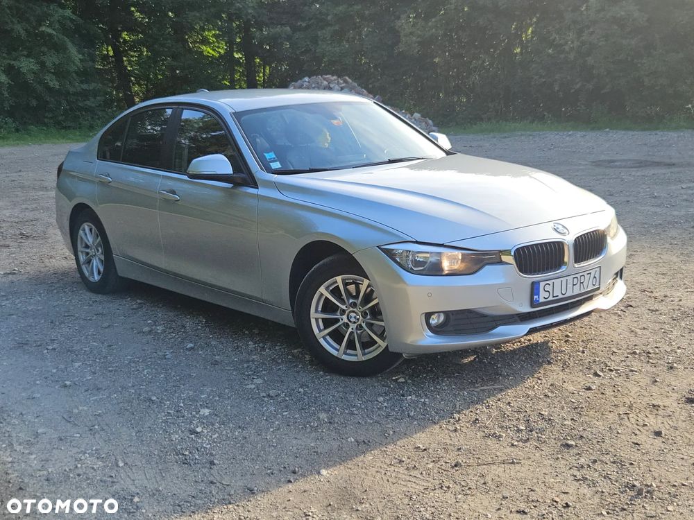 BMW Seria 3 318d EU6 - 9