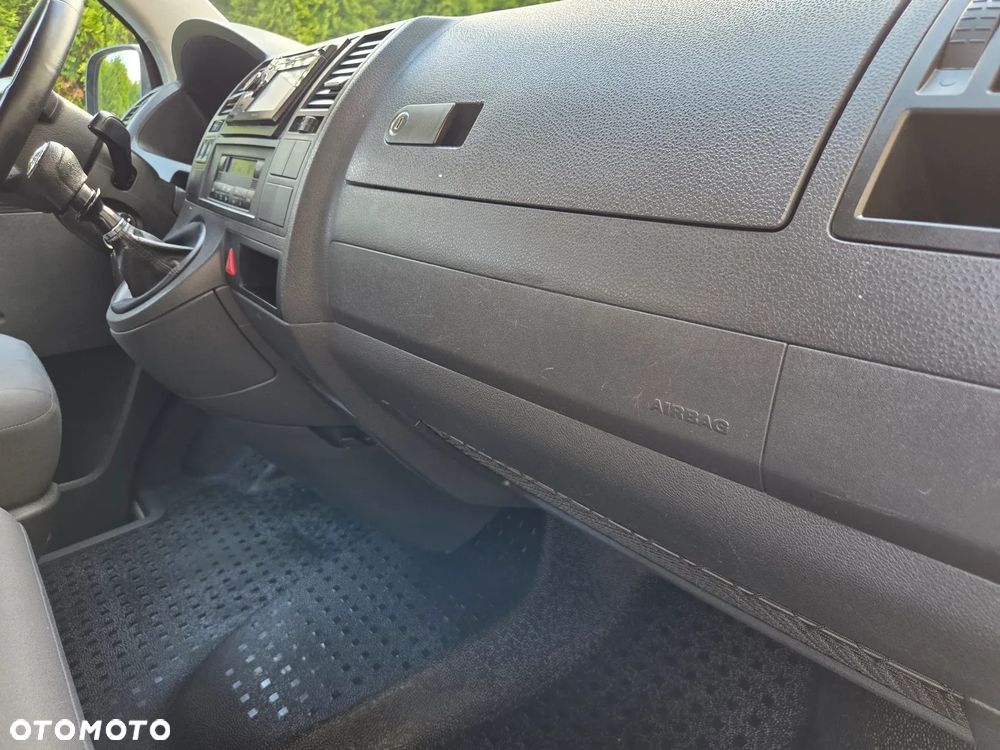 Volkswagen Caravelle L2 - 35