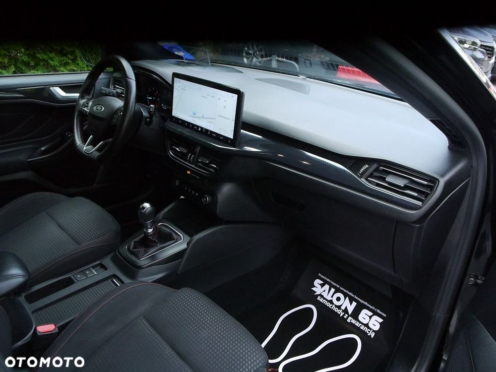 Ford Focus 1.5 EcoBlue Start-Stopp-System ST-LINE DESIGN - 35