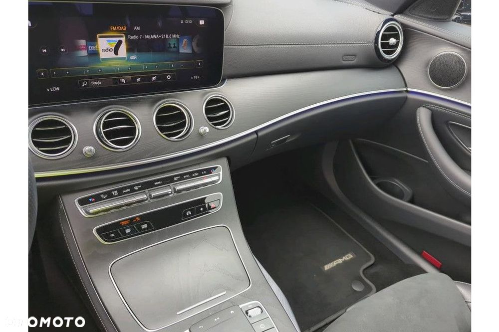 Mercedes-Benz Klasa E - 10