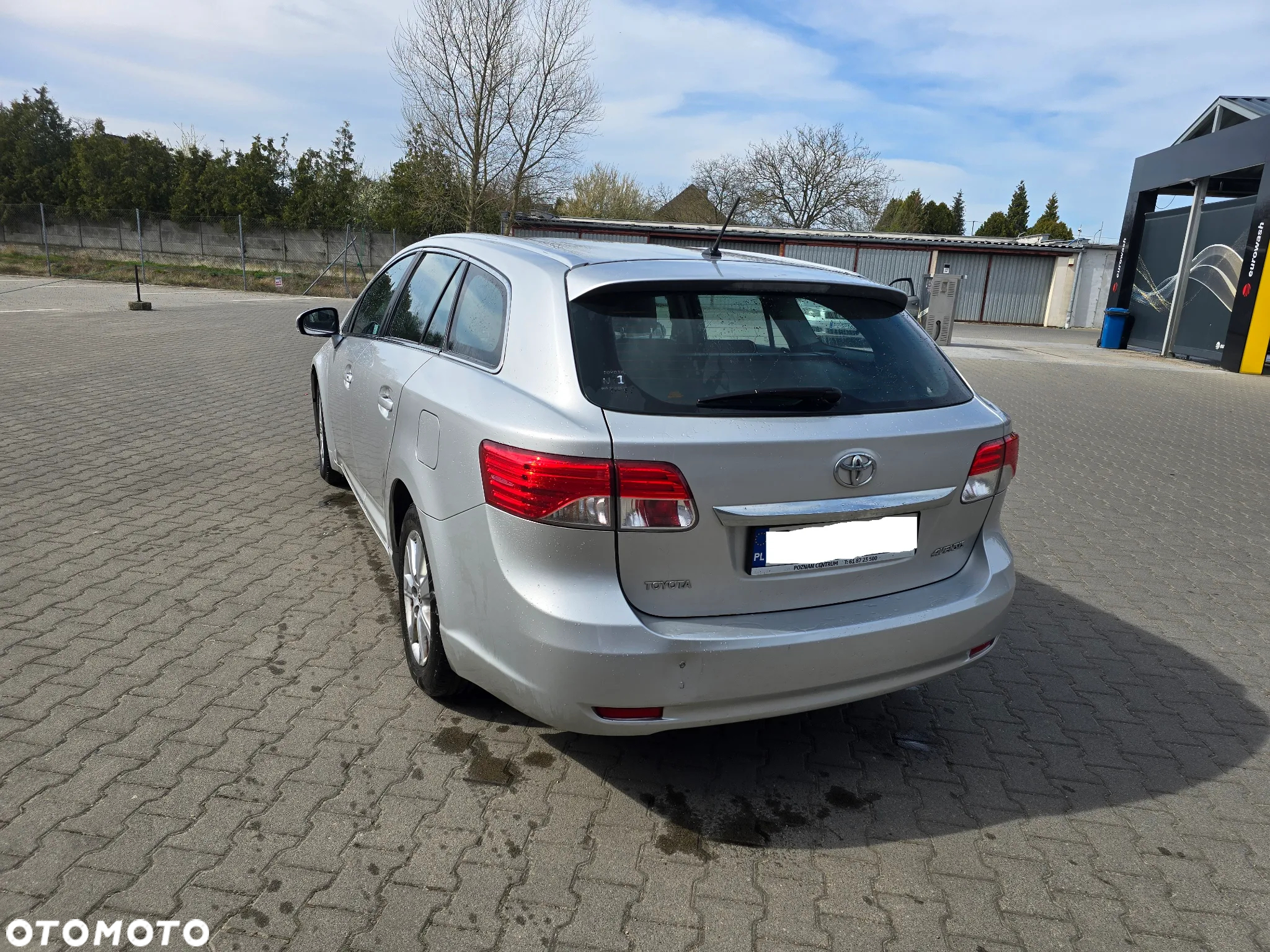 Toyota Avensis 2.0 D-4D Premium - 5