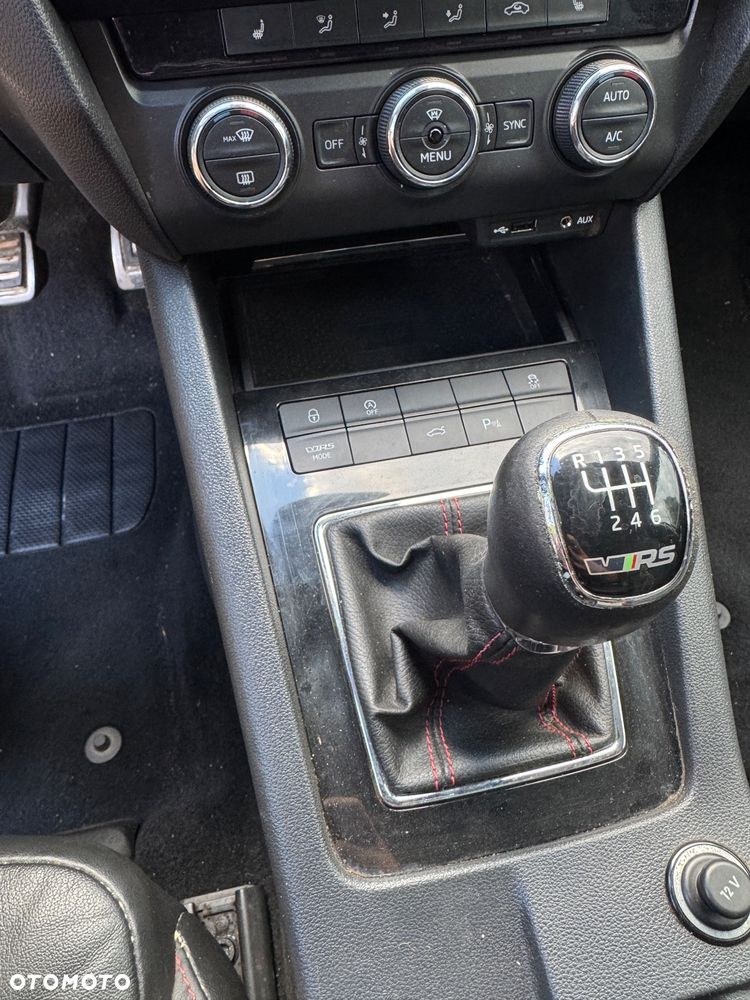 Skoda Octavia 2.0 TSI RS 230 - 26