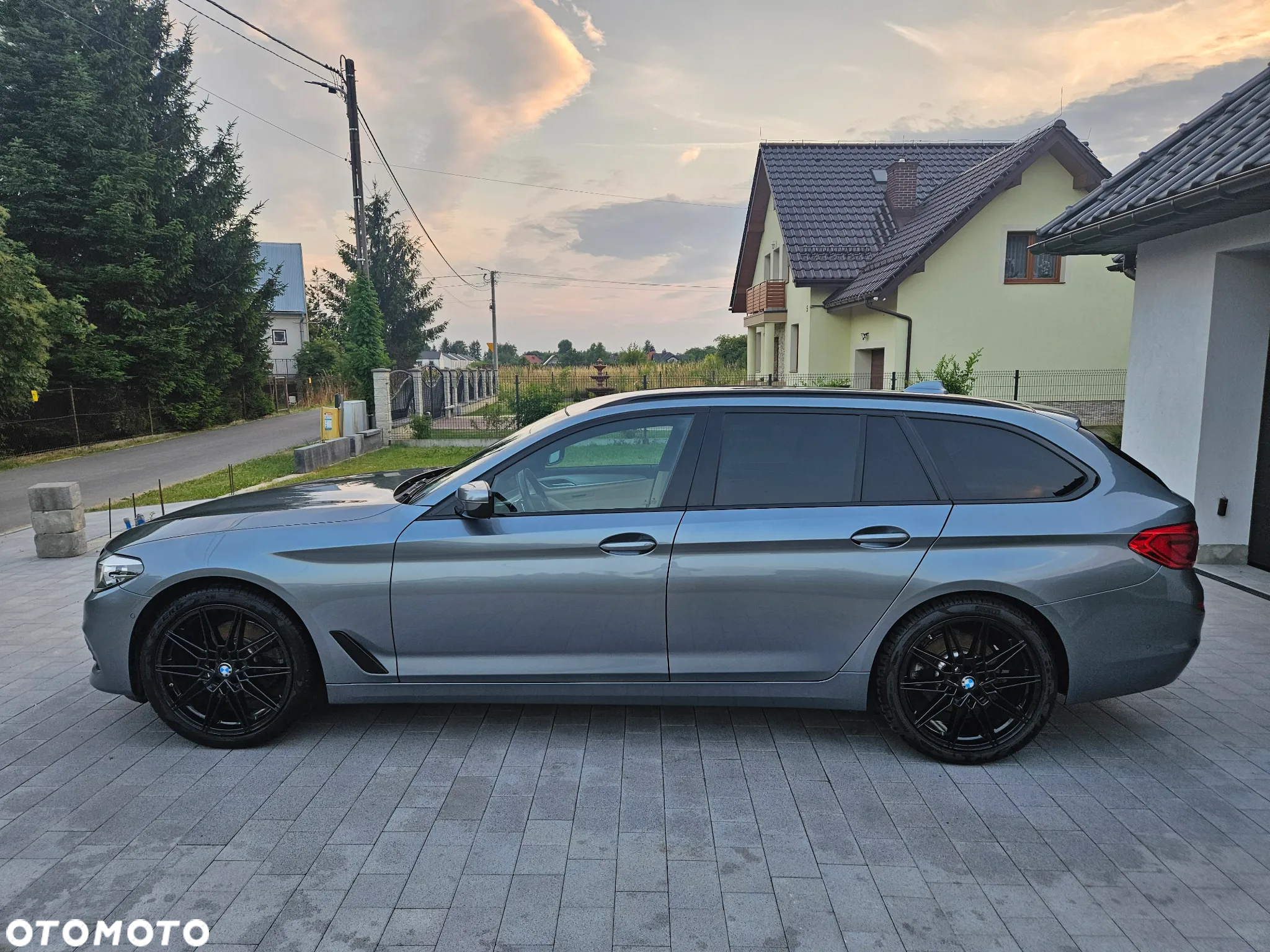 BMW Seria 5 520d Luxury Line sport - 13