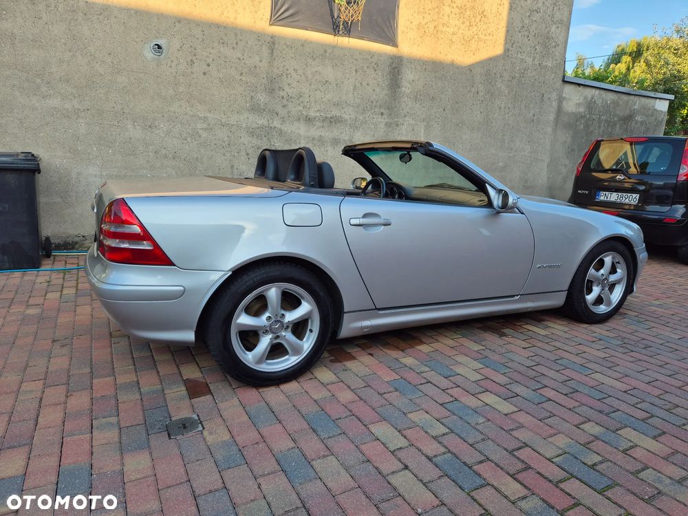 Mercedes-Benz SLK - 24