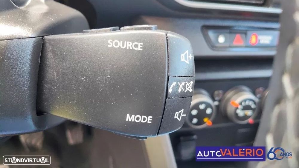 Dacia Sandero 1.0 SCe Essential - 18
