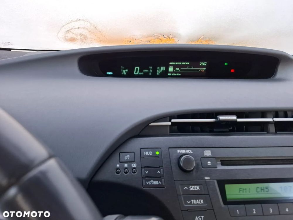Toyota Prius - 8