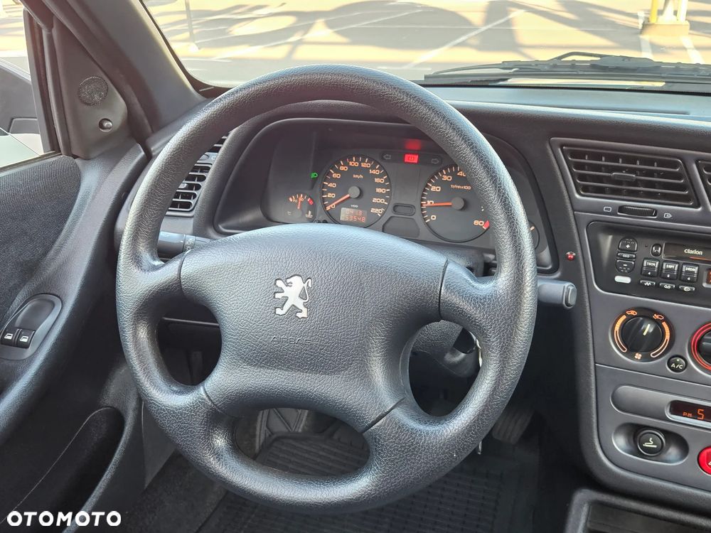 Peugeot 306 1.6 Saint Tropez - 11