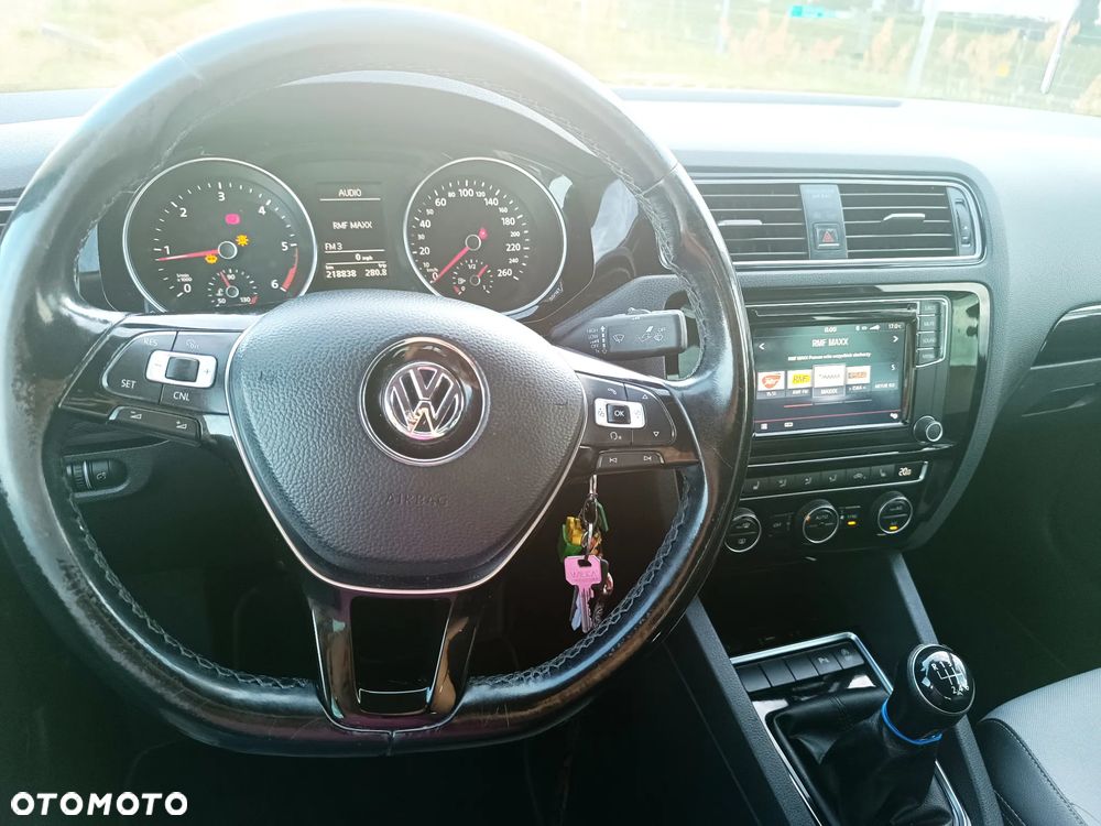 Volkswagen Jetta 2.0 TDI DPF BMT Highline - 10