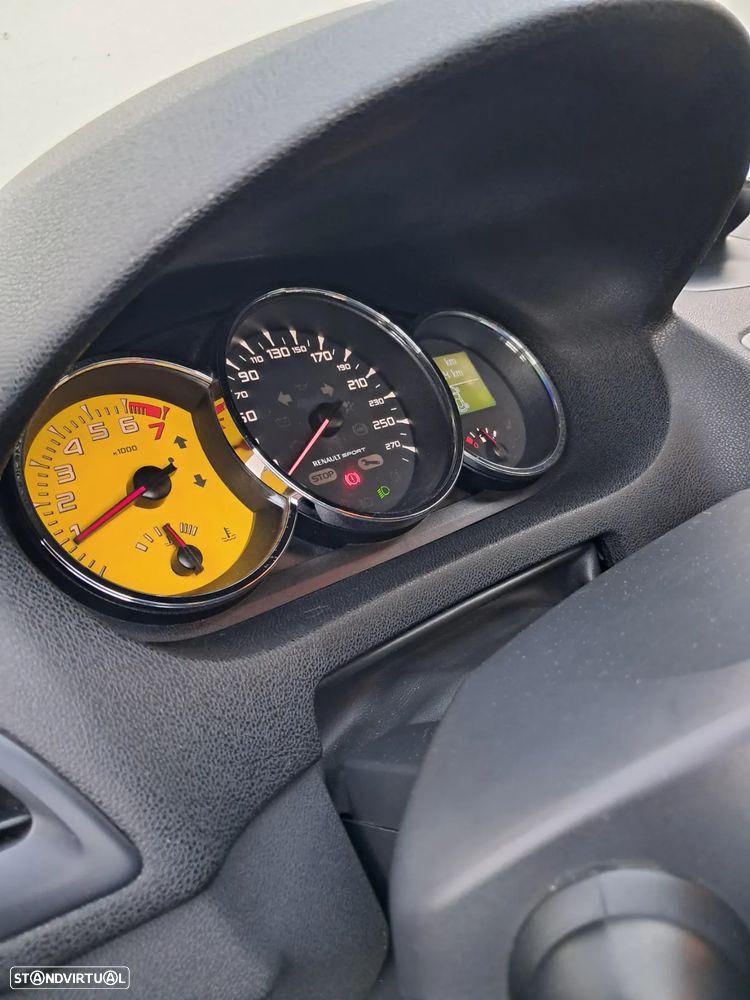 Renault Mégane Coupe 2.0 T 16V RS - 9