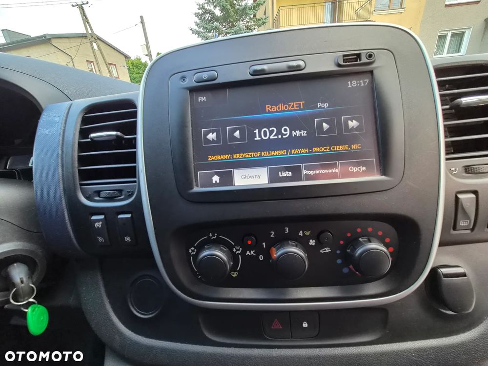Opel Vivaro - 32