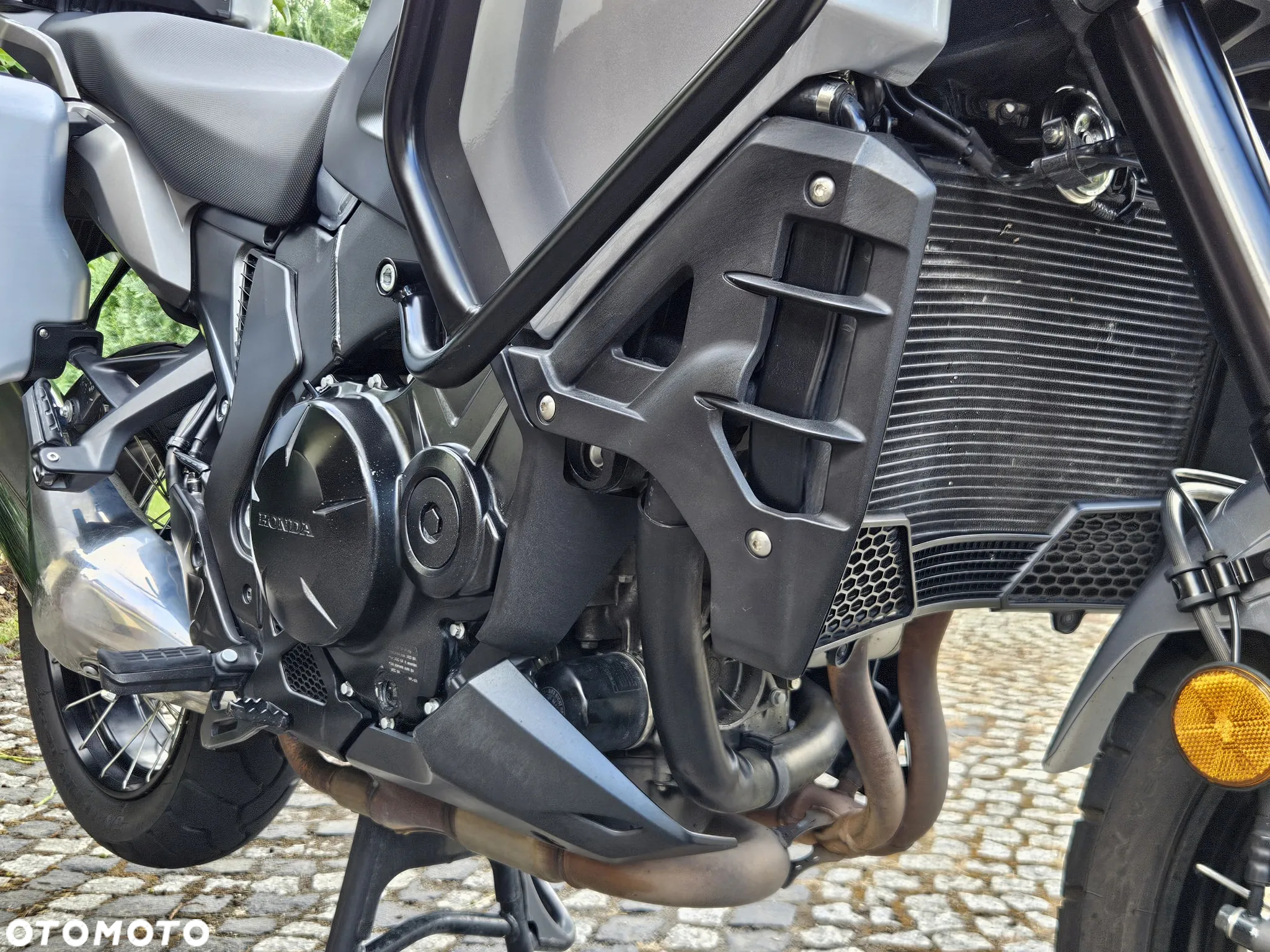 Honda VFR - 29