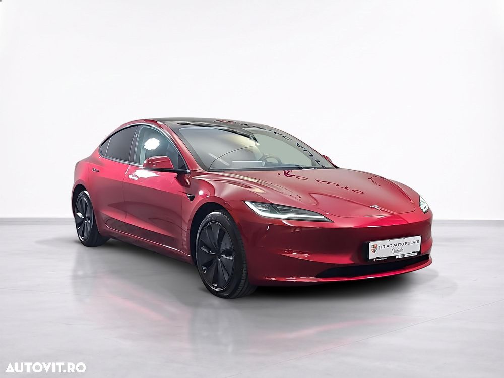Tesla Model 3 Long Range - 8