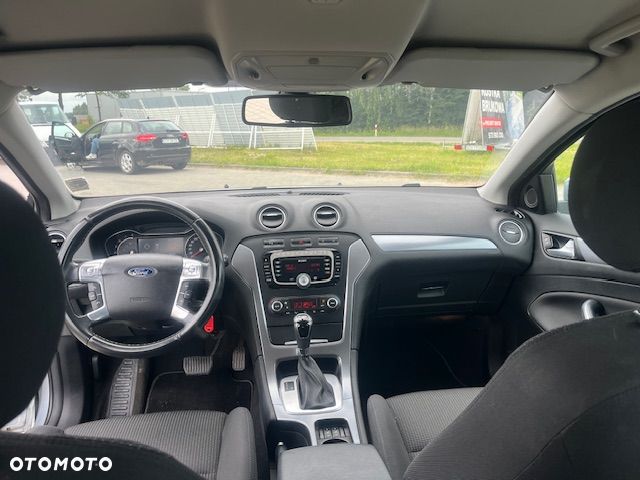 Ford Mondeo - 9