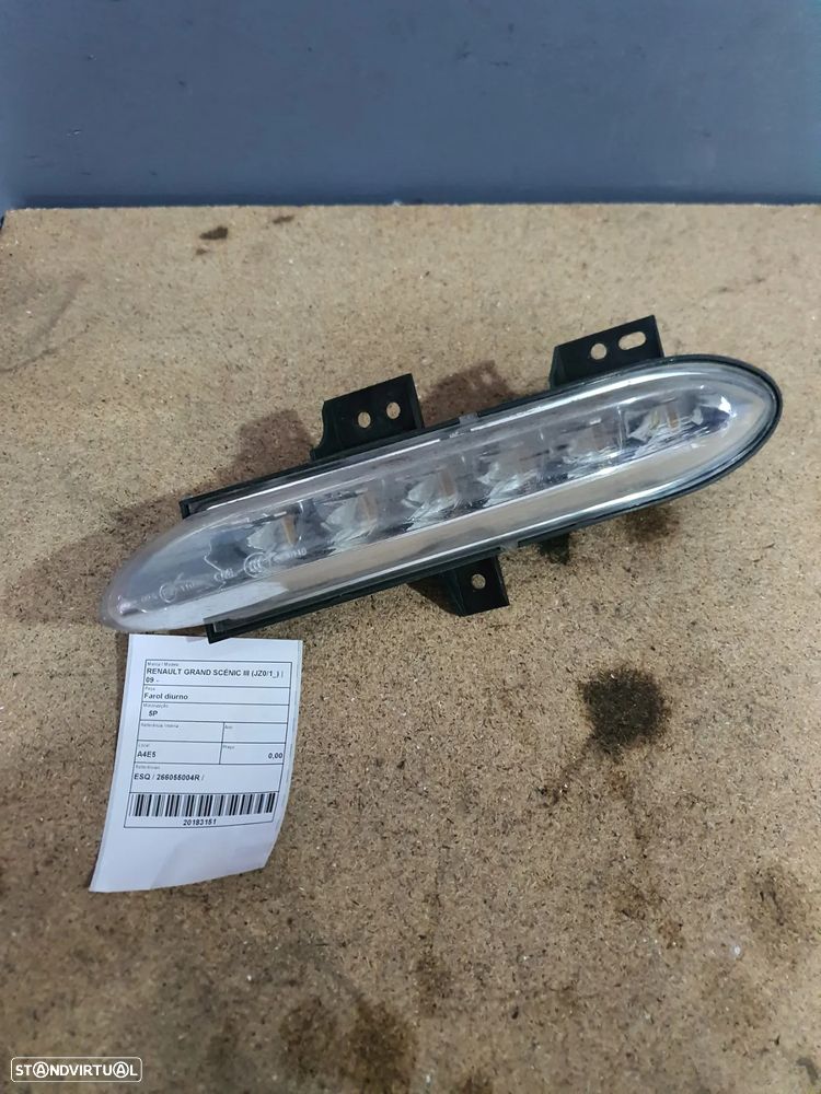 FAROL DIURNO ESQUERDO RENAULT GRAND SCENIC III / 266055004R - 1