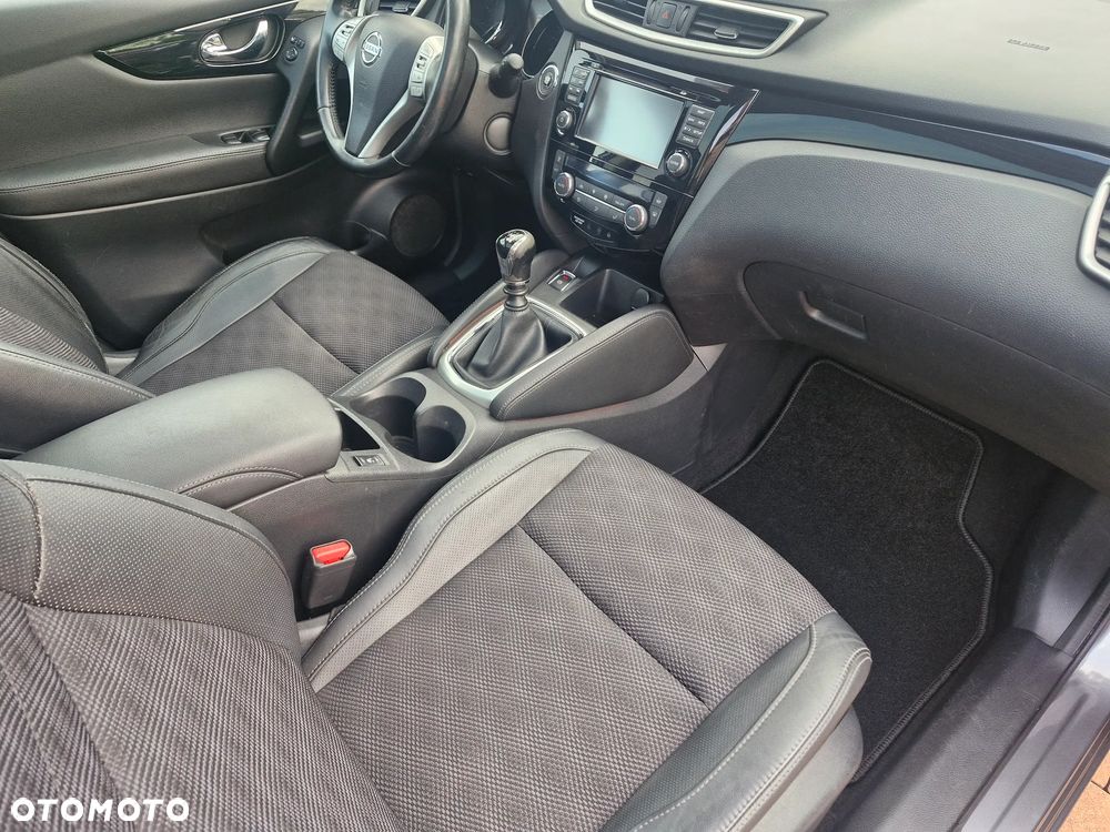 Nissan Qashqai 1.2 DIG-T Tekna - 17