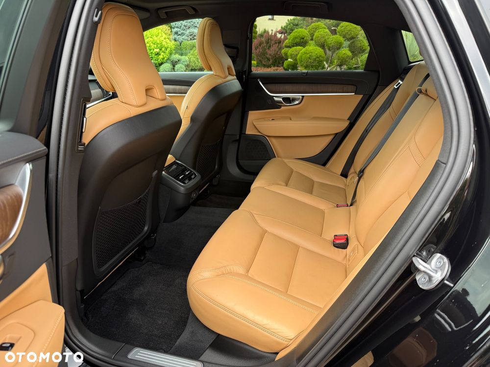Volvo S90 B5 D AWD Ultimate Bright - 32