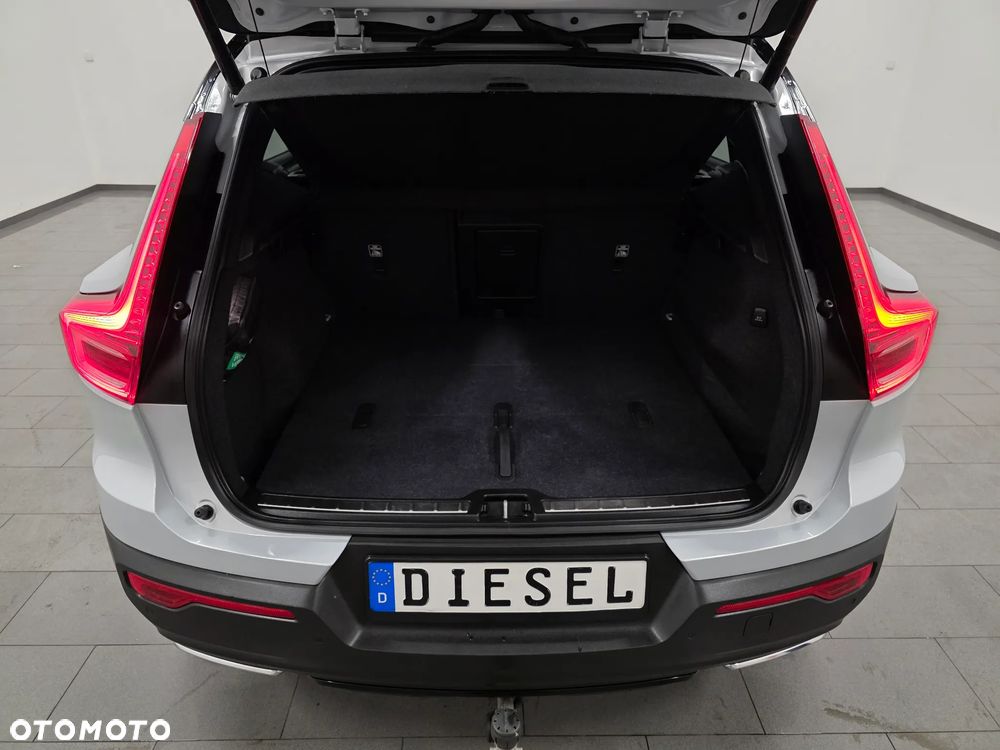 Volvo XC 40 D3 SCR R-Design - 39