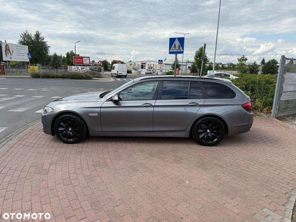 BMW Seria 5 520d Touring Sport Line - 16