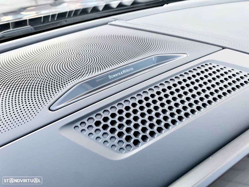 BMW M850i xDrive - 18