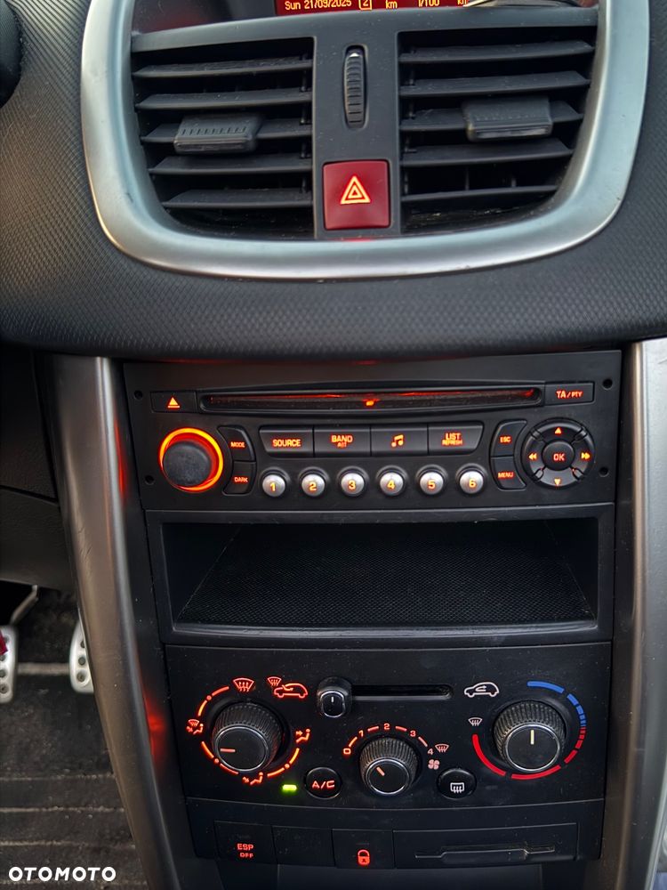 Peugeot 207 CC - 31