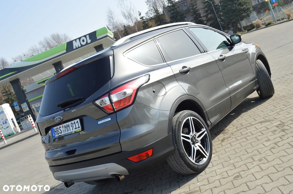 Ford Kuga 1.5 EcoBoost 2x4 Titanium - 26
