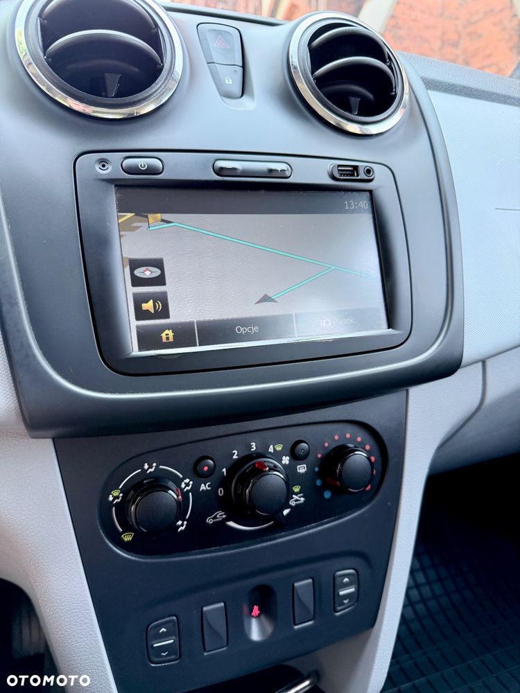 Dacia Sandero 1.2 16V - 8
