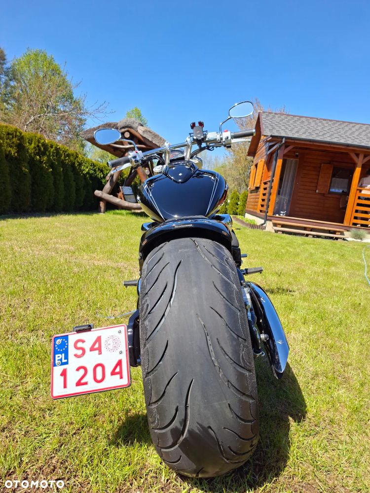 Suzuki Boulevard - 1