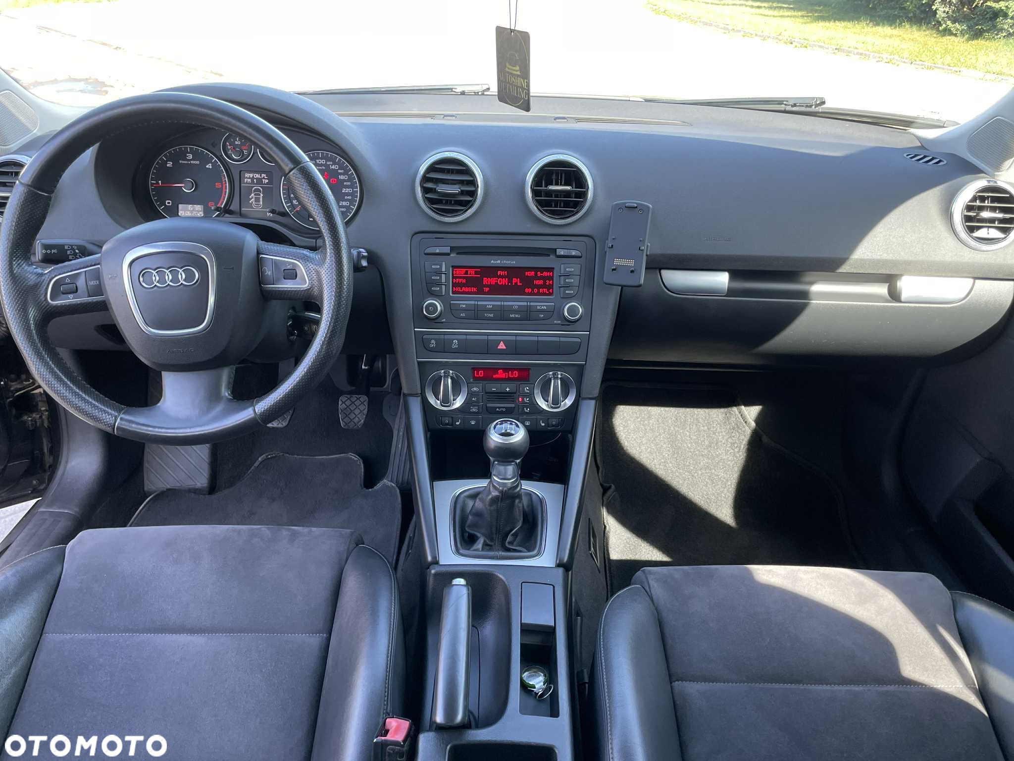 Audi A3 2.0 TDI DPF Ambiente - 8