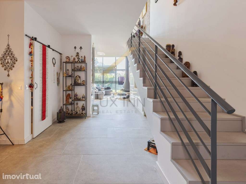 Moradia Contemporânea T1+1, na Quinta do Anjo - Remodelação Total c... - Grande imagem: 2/24