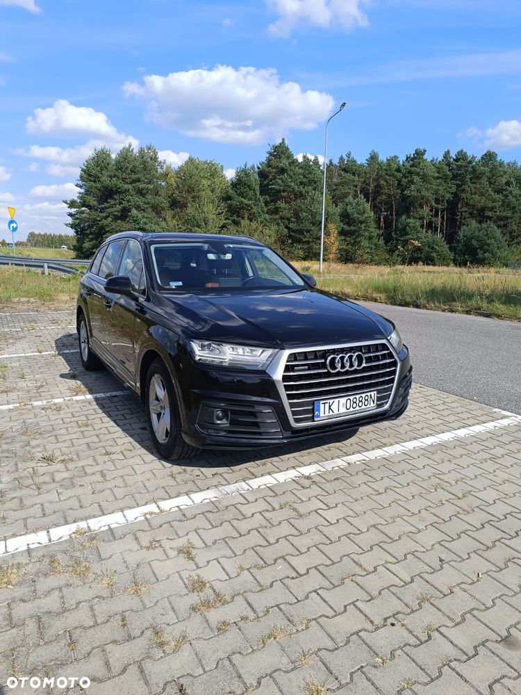 Audi Q7 - 1