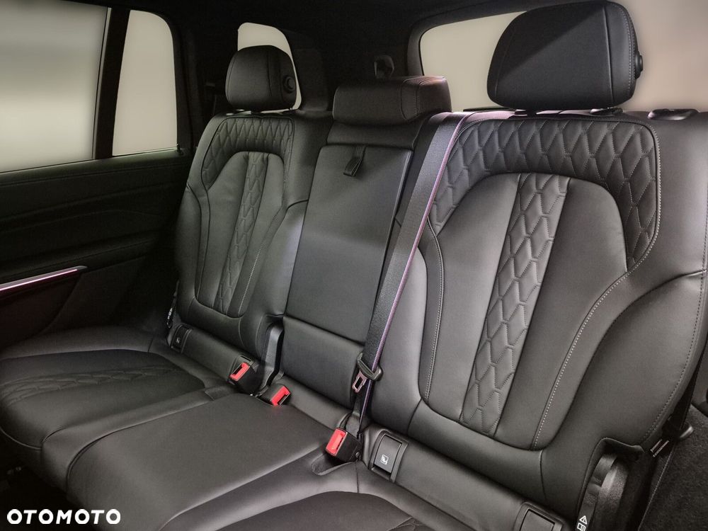 BMW X7 - 18
